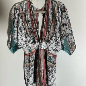 Fashion Nova Multicolor Kimono Sleeve Blouse